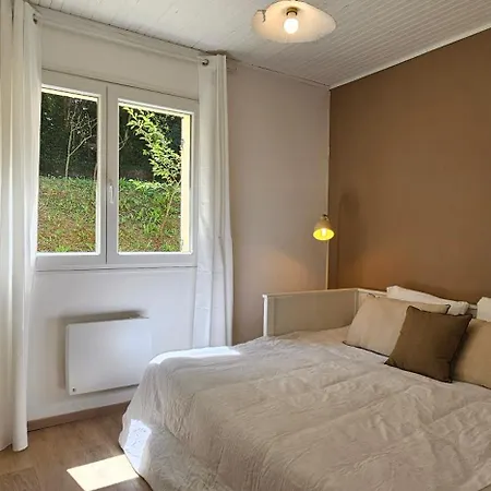 With Private Pool, 3 Bedrooms On 3000 M2 Vila