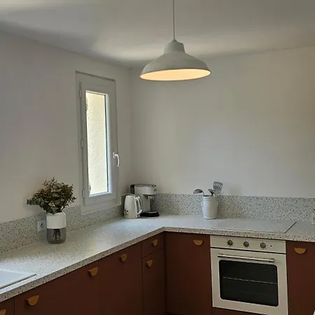 With Private Pool, 3 Bedrooms On 3000 M2 Vila Anduze