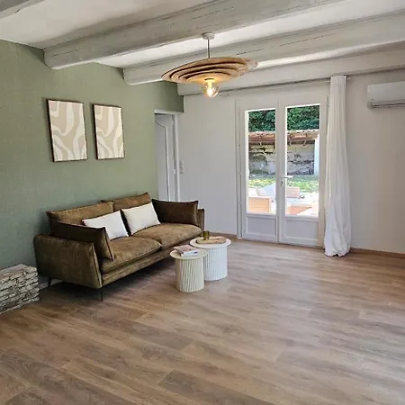 Villa With Private Pool, 3 Bedrooms On 3000 M2 Anduze