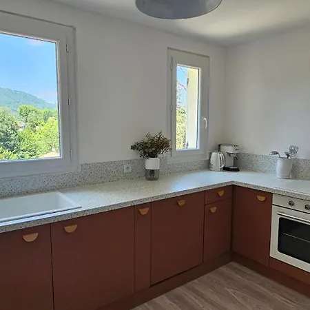 With Private Pool, 3 Bedrooms On 3000 M2 Anduze