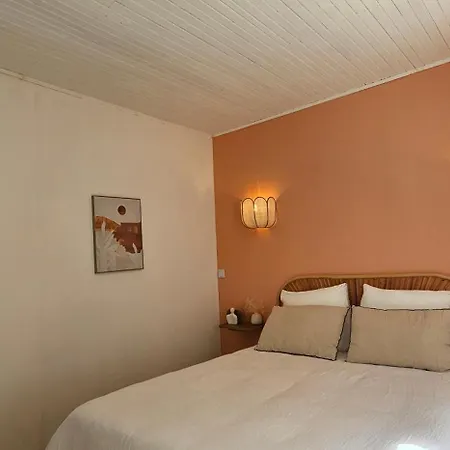 With Private Pool, 3 Bedrooms On 3000 M2 Vila Anduze
