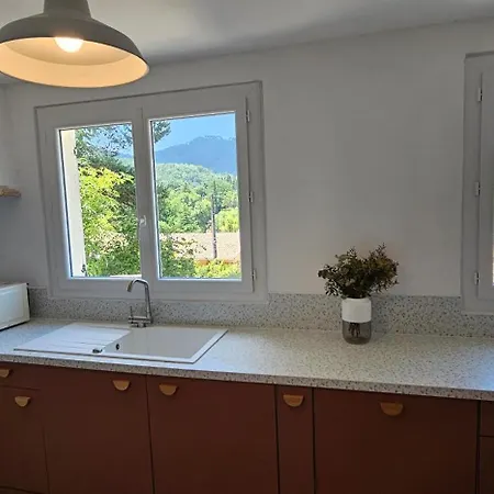 With Private Pool, 3 Bedrooms On 3000 M2 Vila