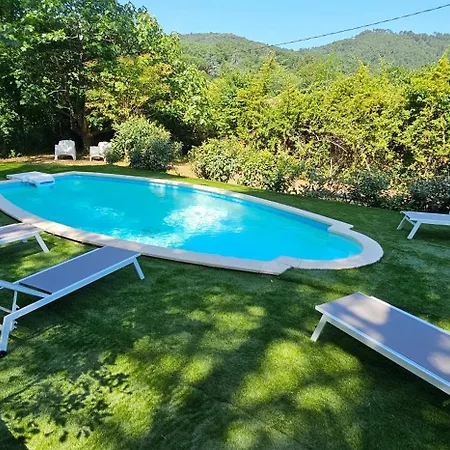 Vila With Private Pool, 3 Bedrooms On 3000 M2
