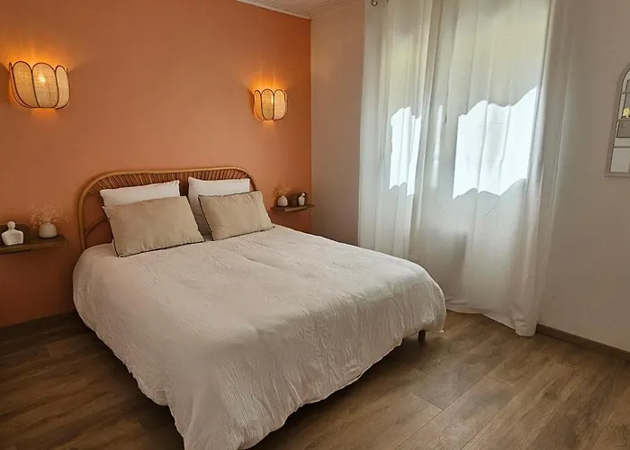 Villa With Private Pool, 3 Bedrooms On 3000 M2 Anduze