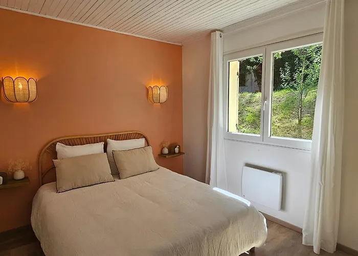With Private Pool, 3 Bedrooms On 3000 M2 Villa *