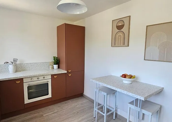 With Private Pool, 3 Bedrooms On 3000 M2 Anduze
